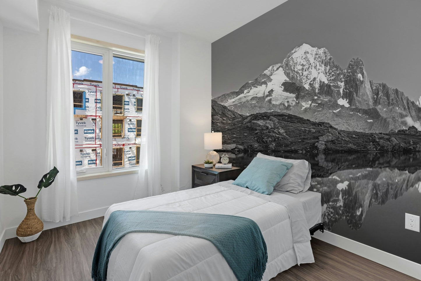 Black & White Landscape Mountain Wallpaper - Giffywalls A704