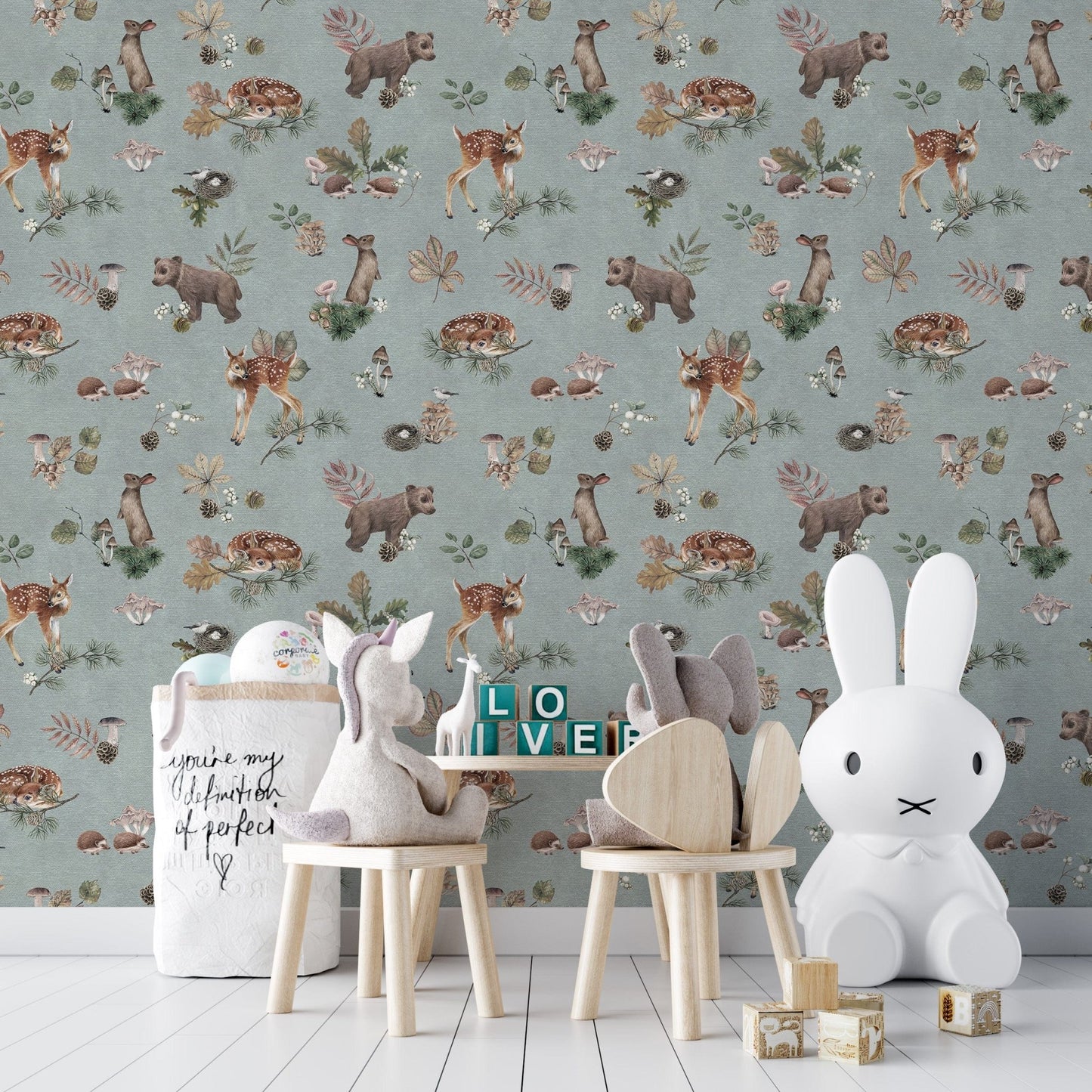 Gender-neutral forest animal wallpaper