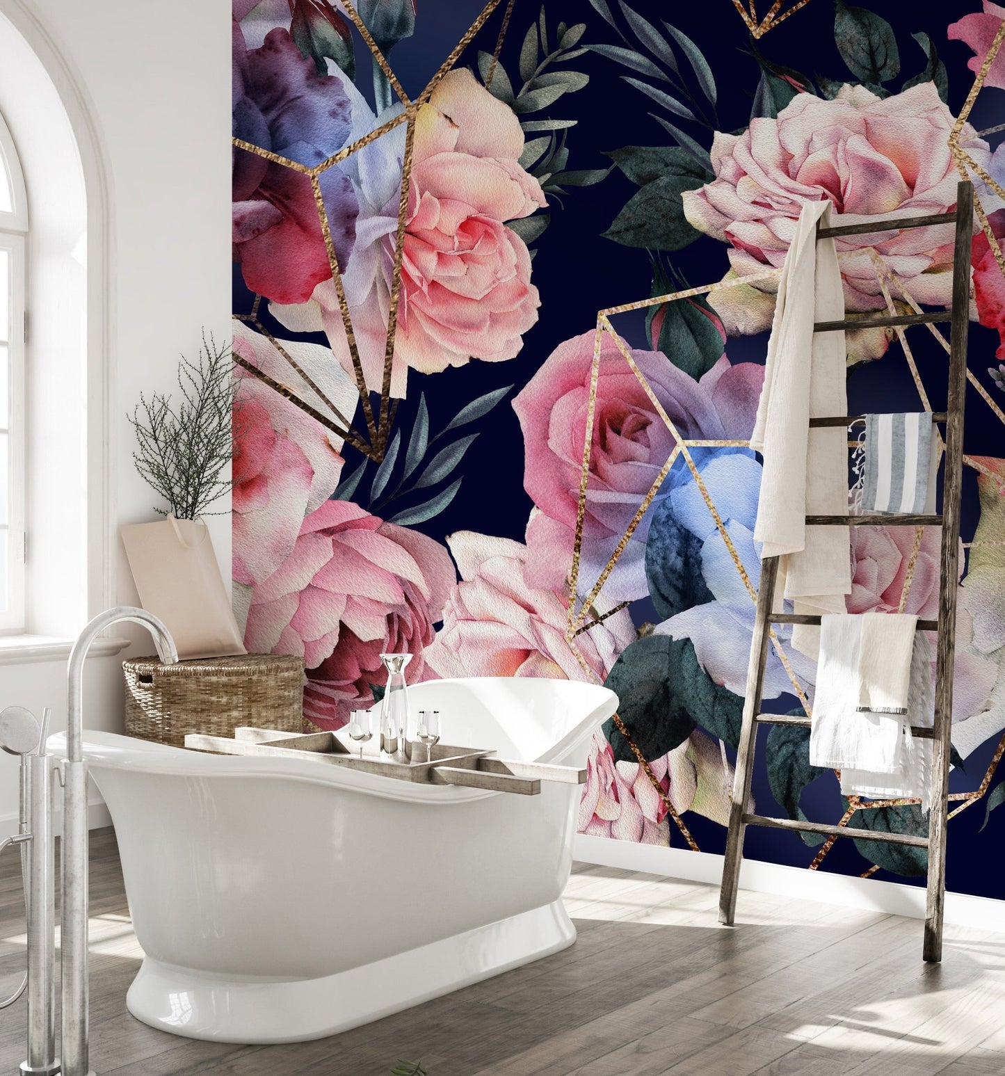 Chic Floral with Gold Detailing Wallpaper B215