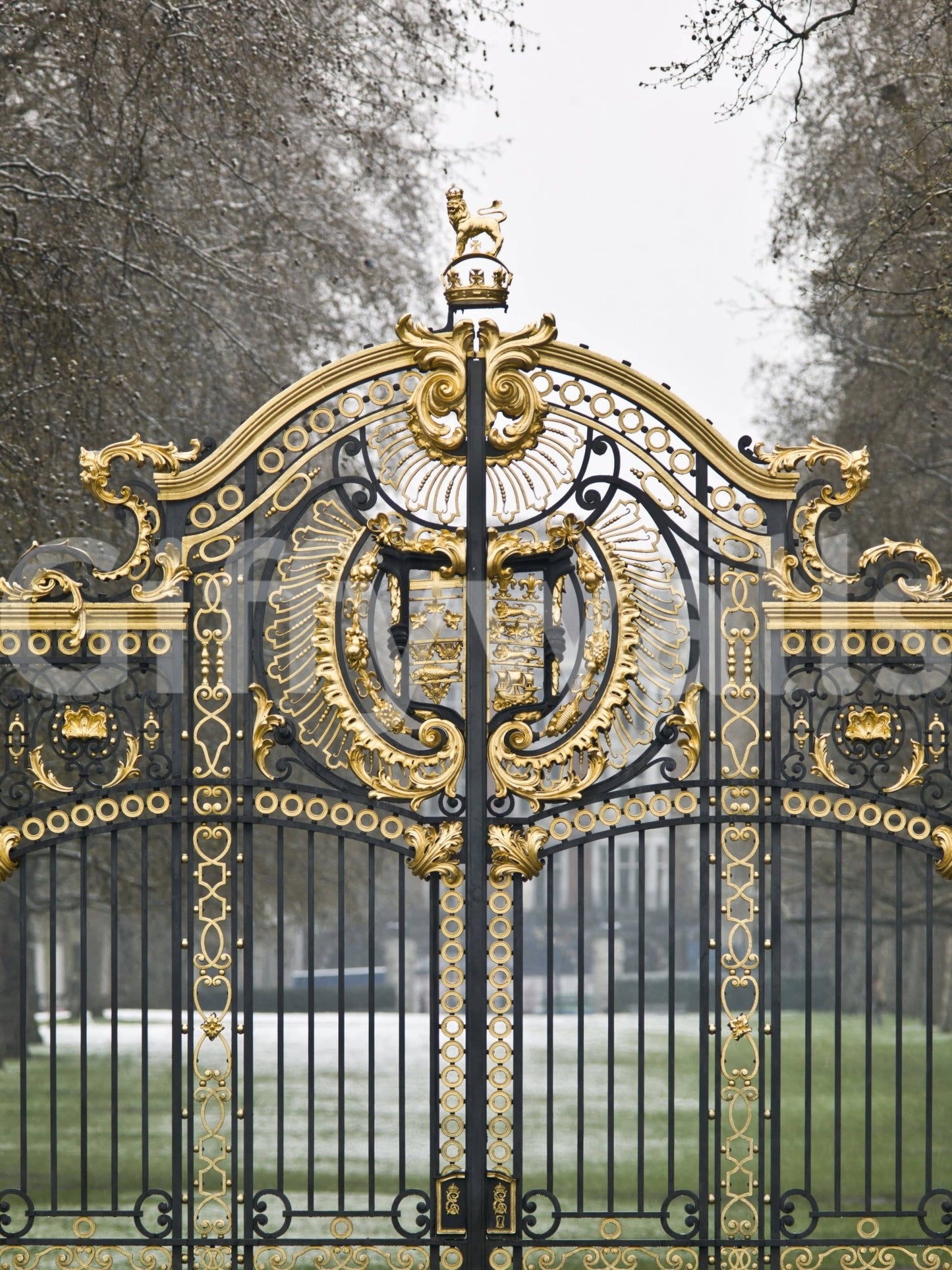 Linear ironwork wallpaper for a clean and airy balcony wall mural.