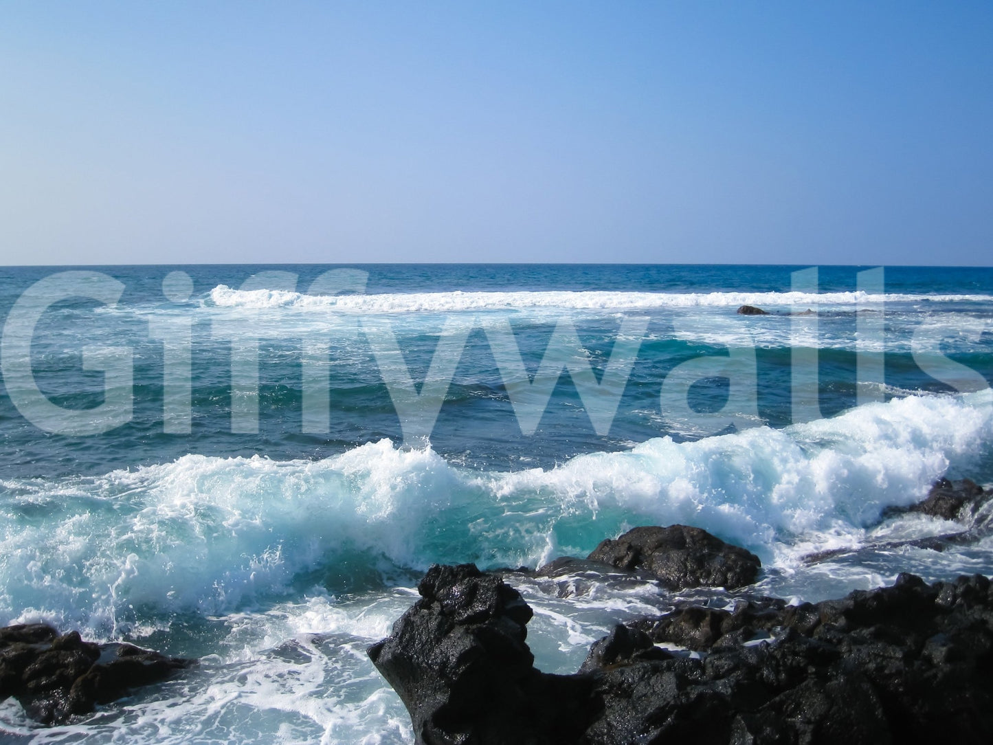 Wall design with sea and rocks