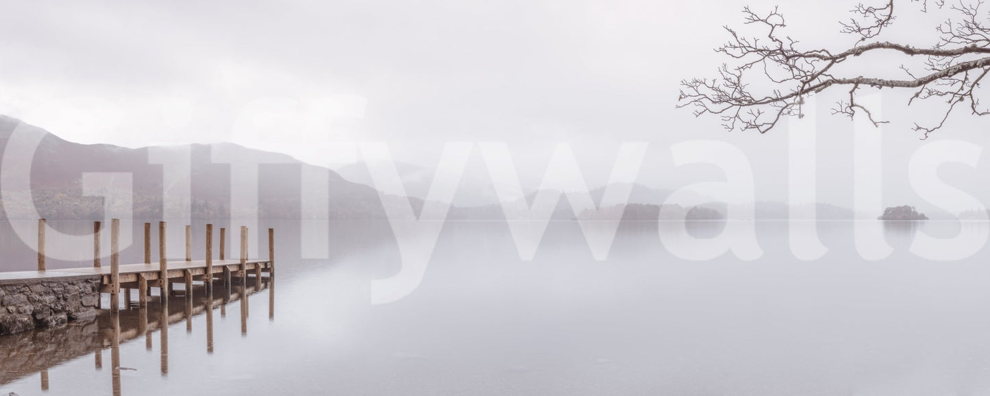 A detail of the warm tones in the water and sky.