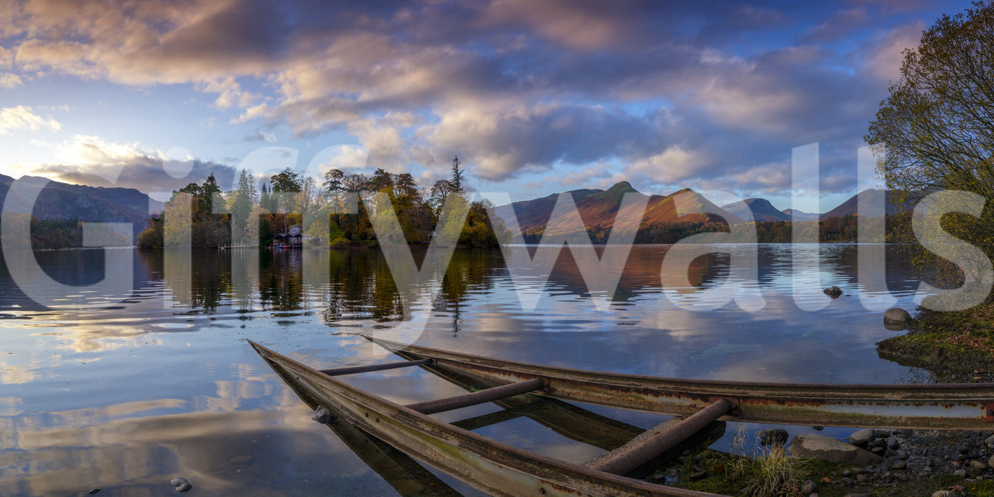 Warm autumn and cool blue colour palette in the Lakeside Reflections mural., GD10434
