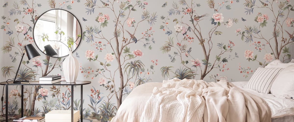 10 Cozy Bedroom Wallpaper Designs for a Refreshing Look