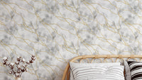 Elegant marble pattern in gold tones

