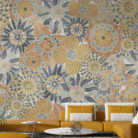 Repetitive round flower wallpaper pattern


