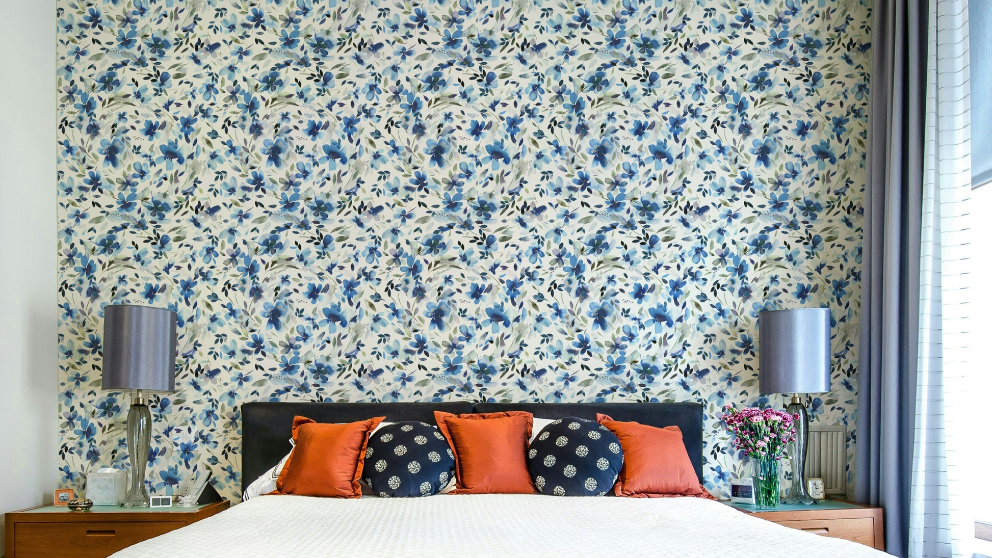 Blue floral watercolor wallpaper

