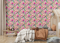 Easy-to-apply artistic wallpaper

