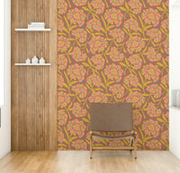 Easy-install retro floral wallpaper

