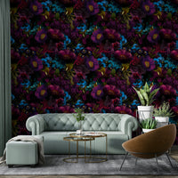 Durable wallpaper for walls with dramatic blooms

