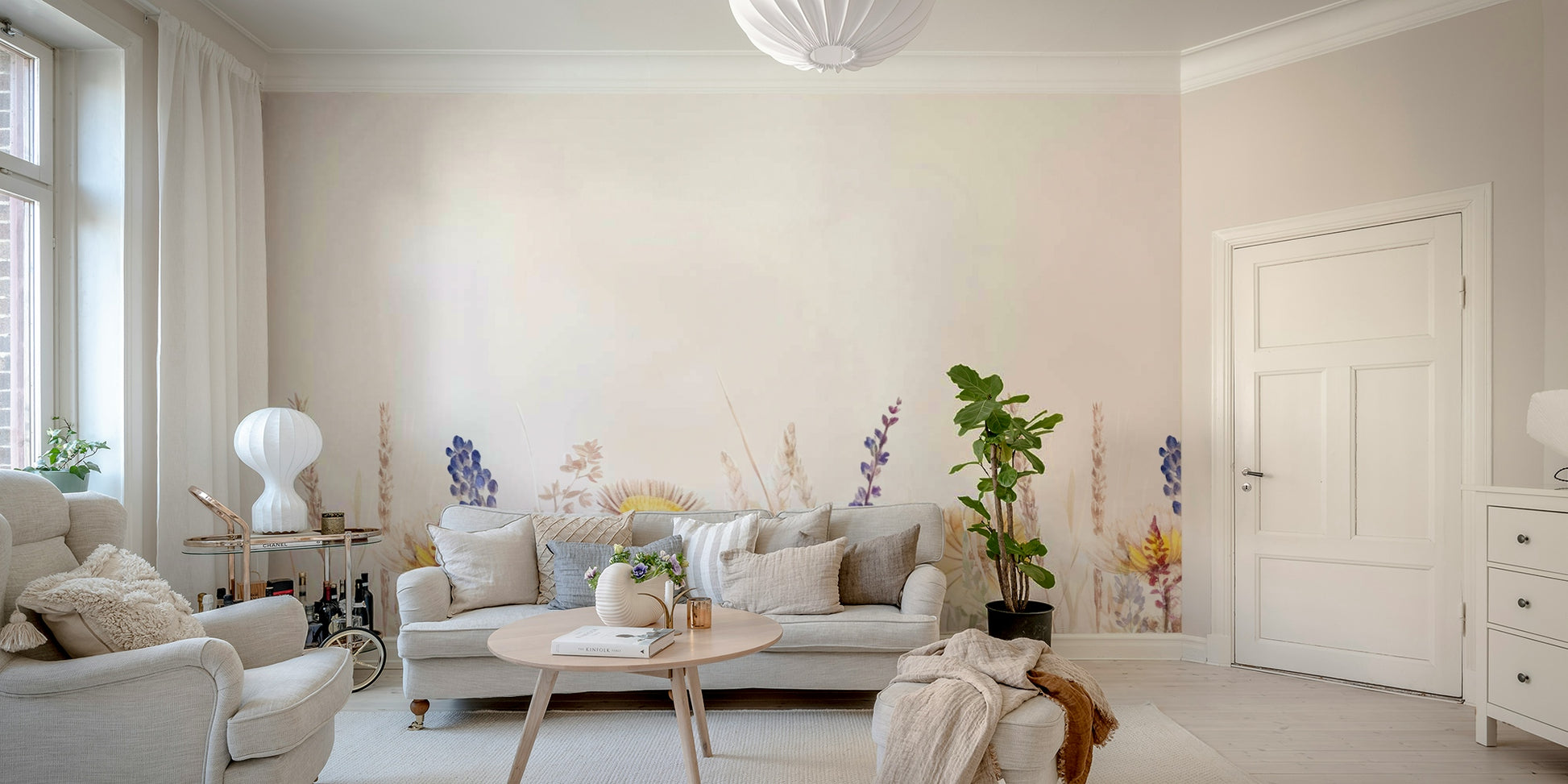 Colorful wildflower mural evoking a tranquil atmosphere.

