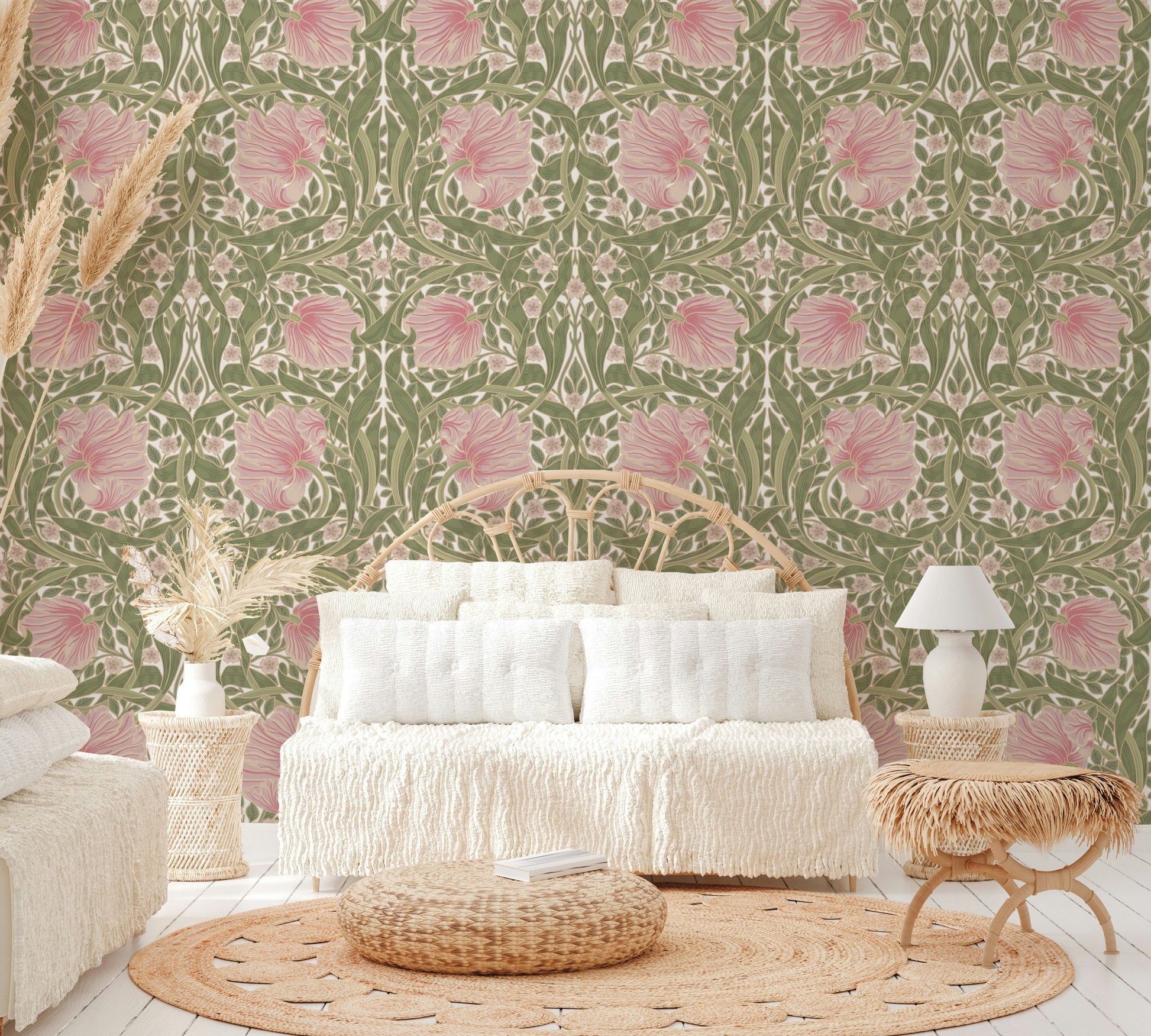 Pimpernel pattern wallpaper in rich, classic colors.

