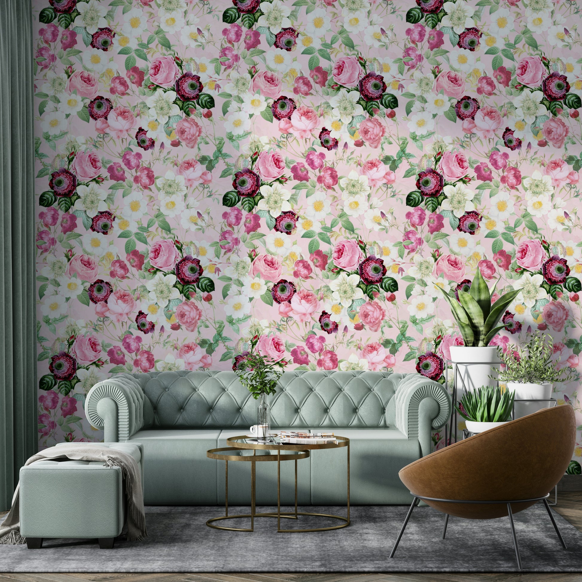 Vintage-inspired roses wallpaper with a magical garden feel.

