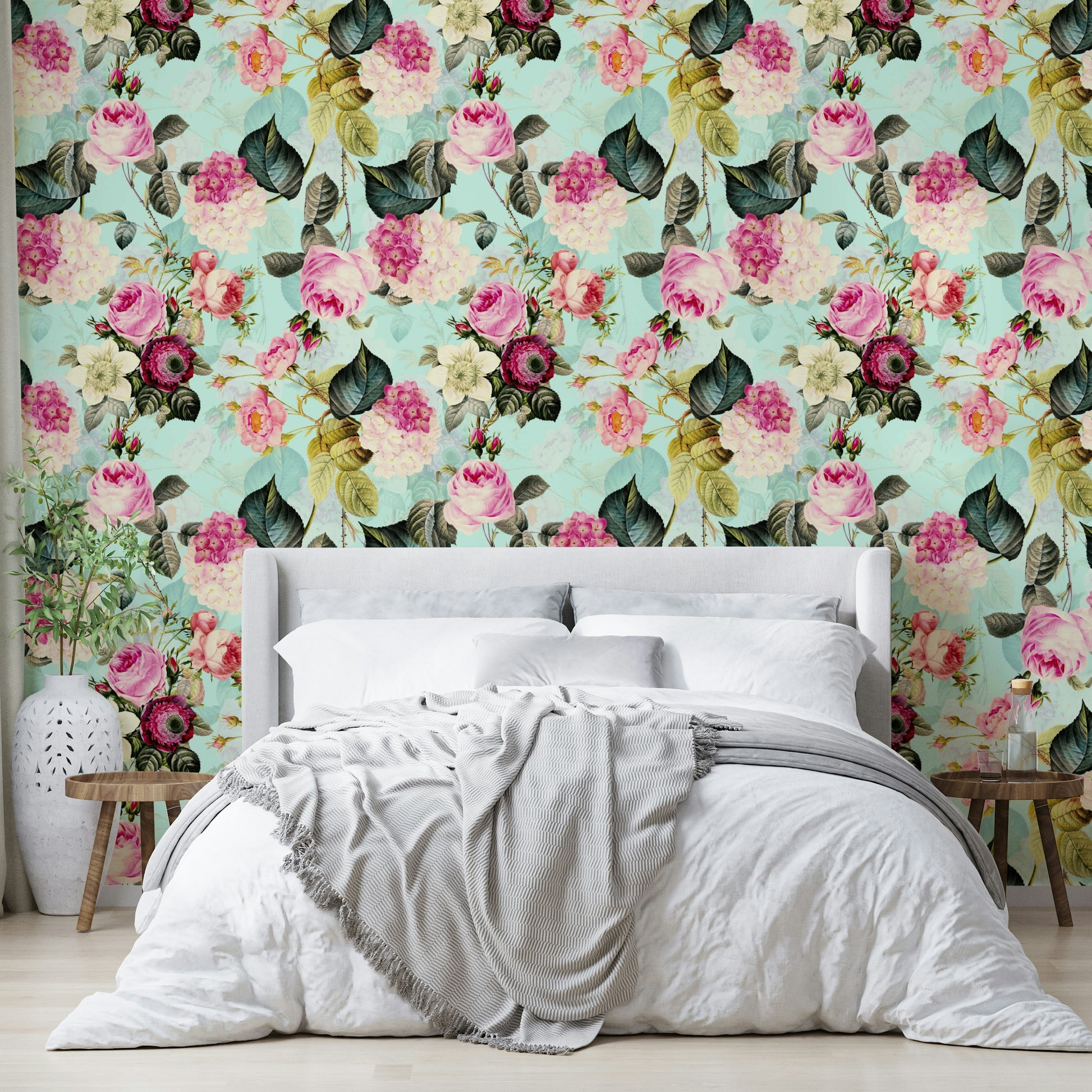 Romantic vintage rose garden wallpaper with detailed blooms

