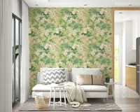 Floral wallpaper with pink roses in vintage style.


