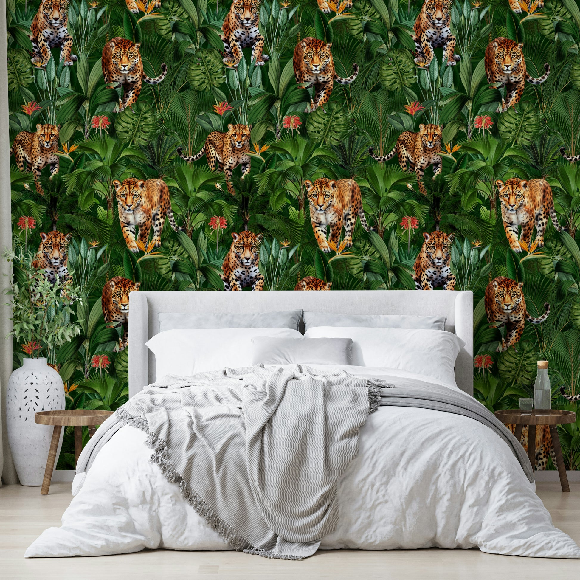 Bold lion wallpaper capturing the spirit of the wild


