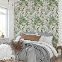 Elegant floral wallpaper for a peaceful, nature-inspired room.

