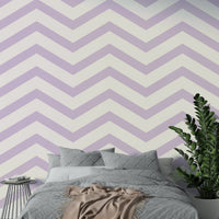 Modern zigzag pattern lilac wallpaper

