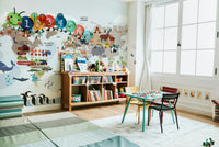 Fun world map wallpaper with animals

