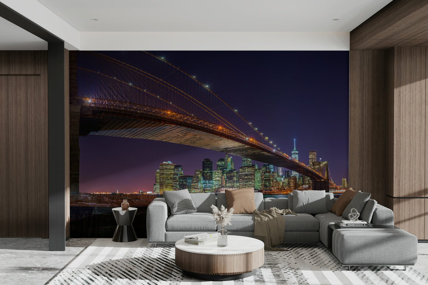 Wall decor evoking the city that never sleeps.

