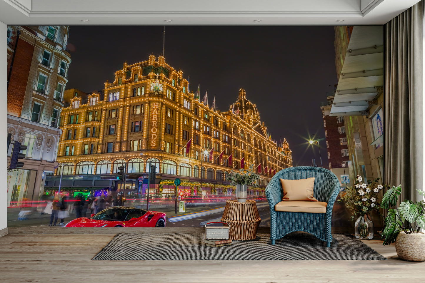 Iconic London landmark.

