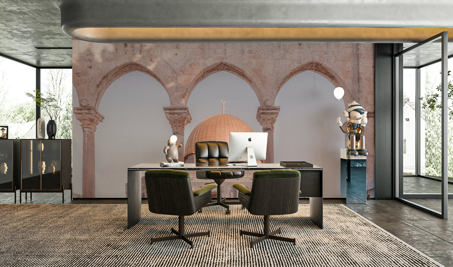 Golden dome shimmering.

