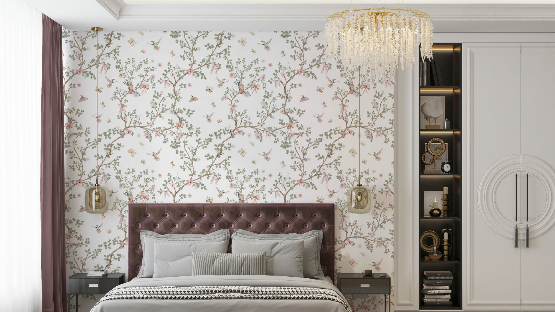 Delicate and intricate Chinoiserie design.

