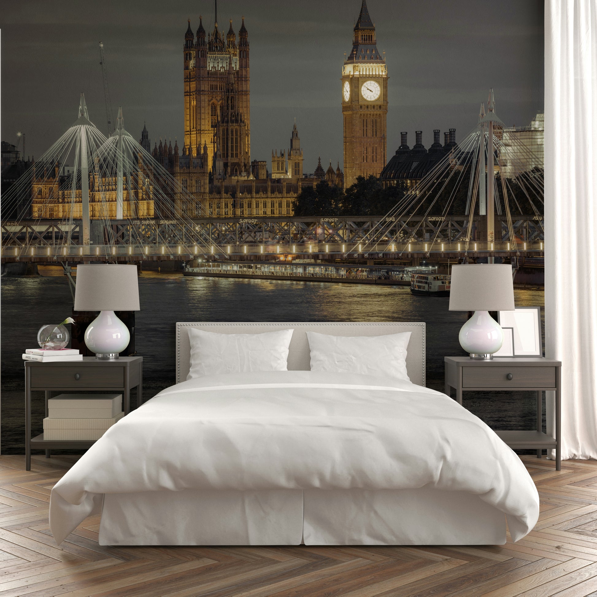 Iconic London landmarks at twilight
