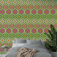 Colorful daisy wallcovering

