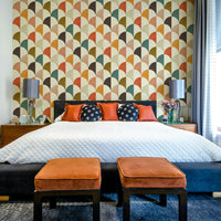 A close-up shot of the arch design on the wallpaper.

