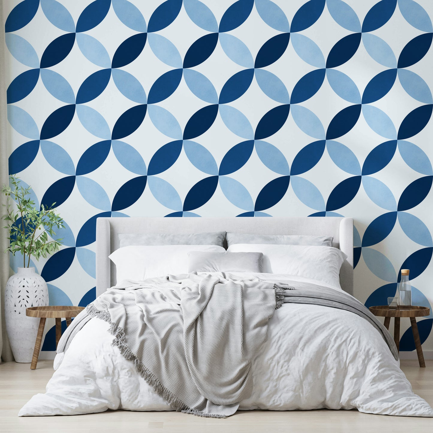 The style is artistic and natural.

