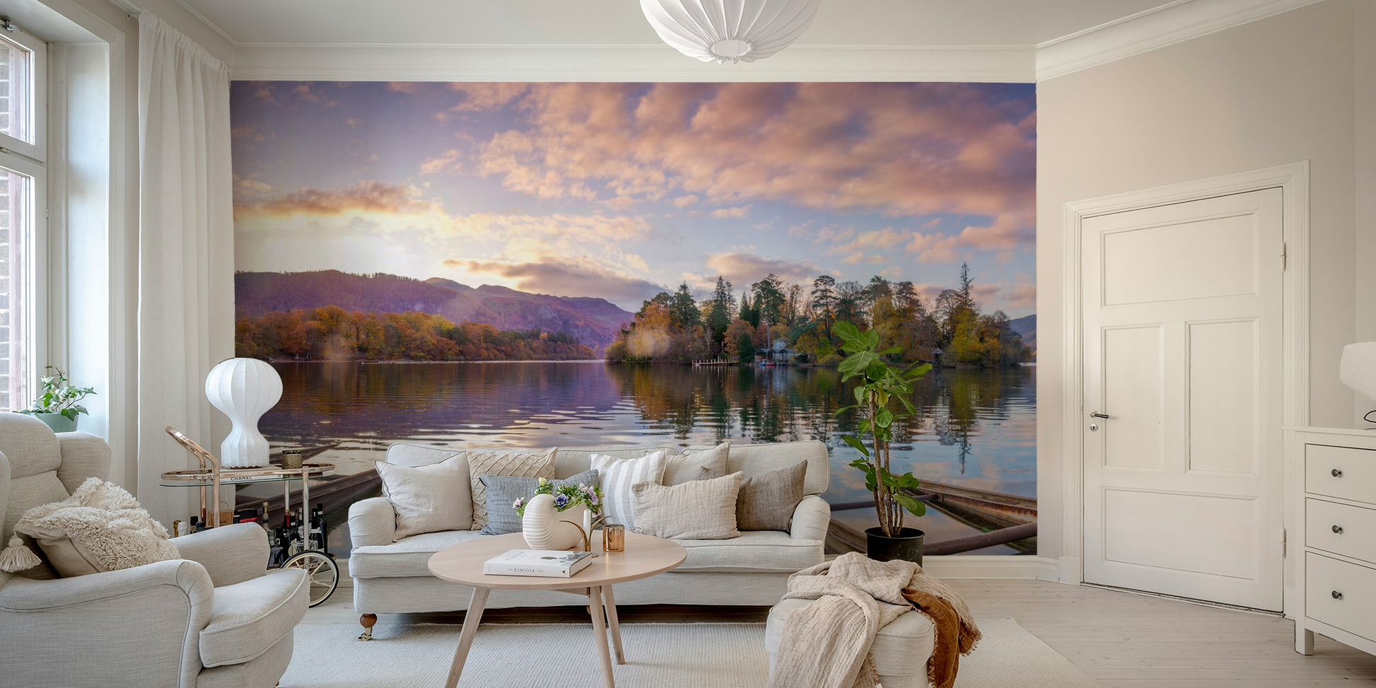 The sky is cloudy and gray.

