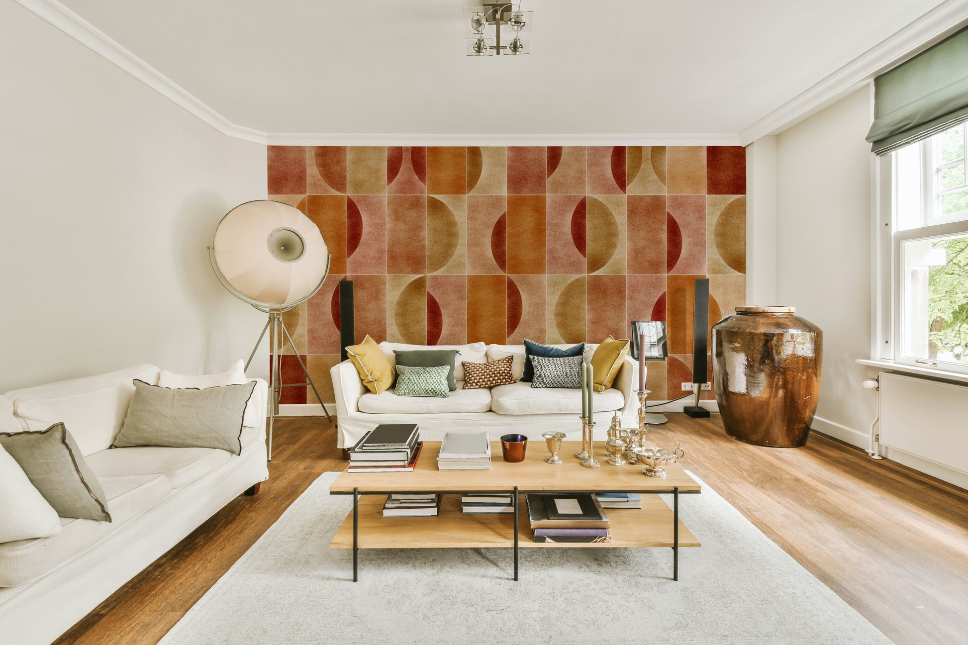 The shapes have crisp, clean lines.

