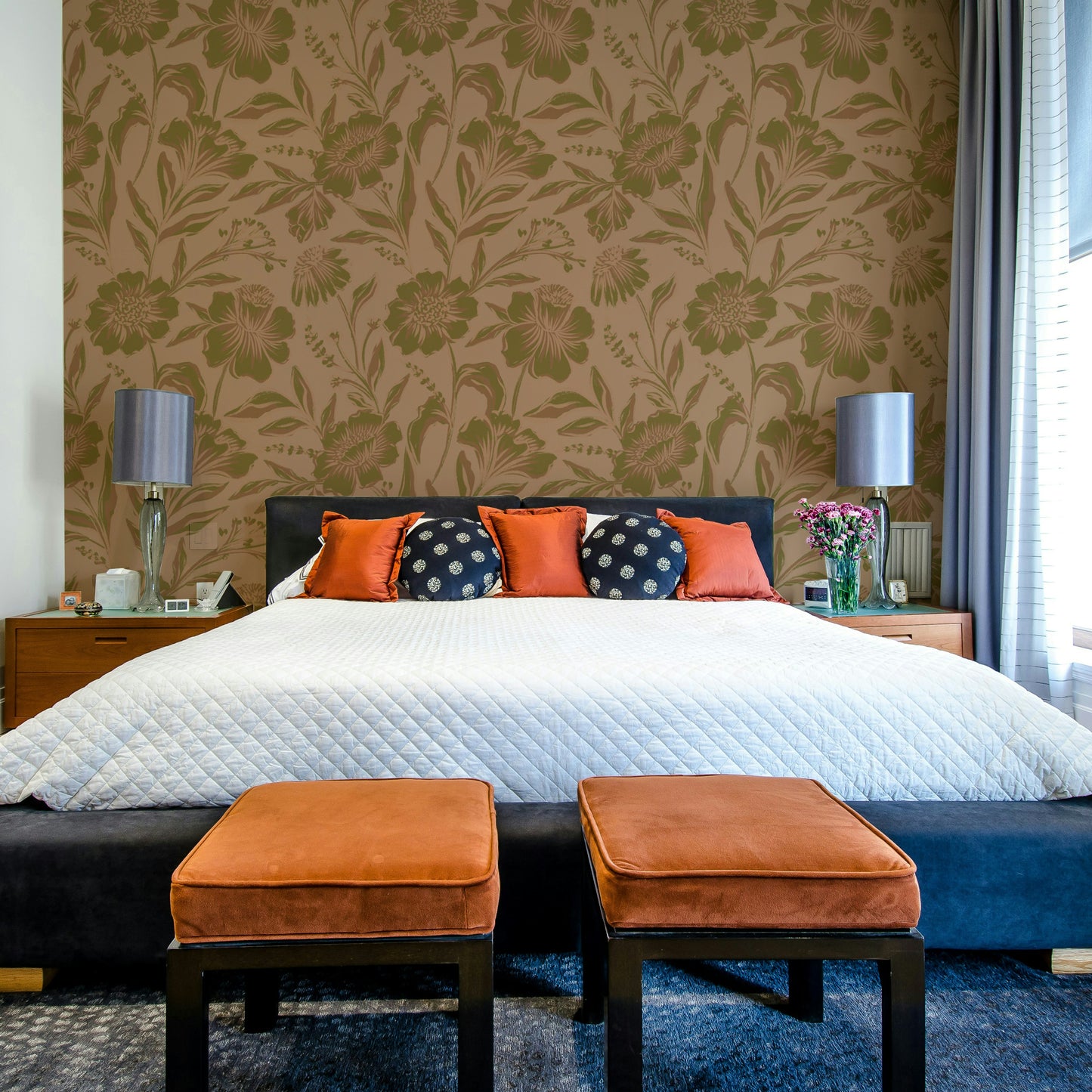 The composition is balanced and elegant.
