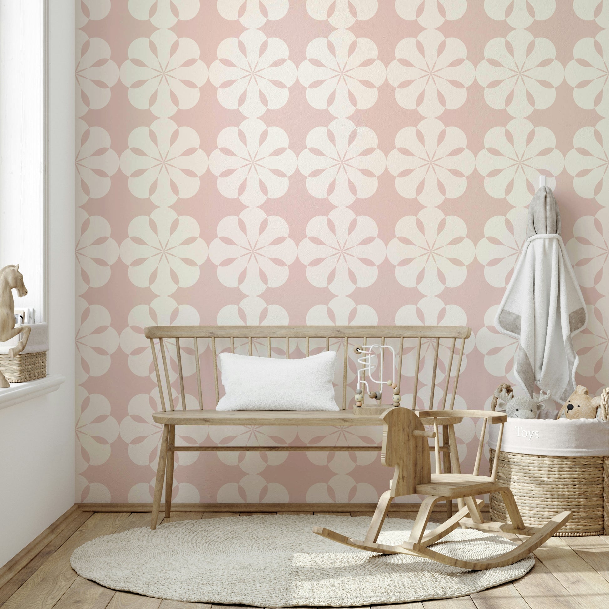 Wallpaper with modern shapes in a flower design

