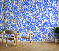 Cut-out leaf pattern wallpaper.
