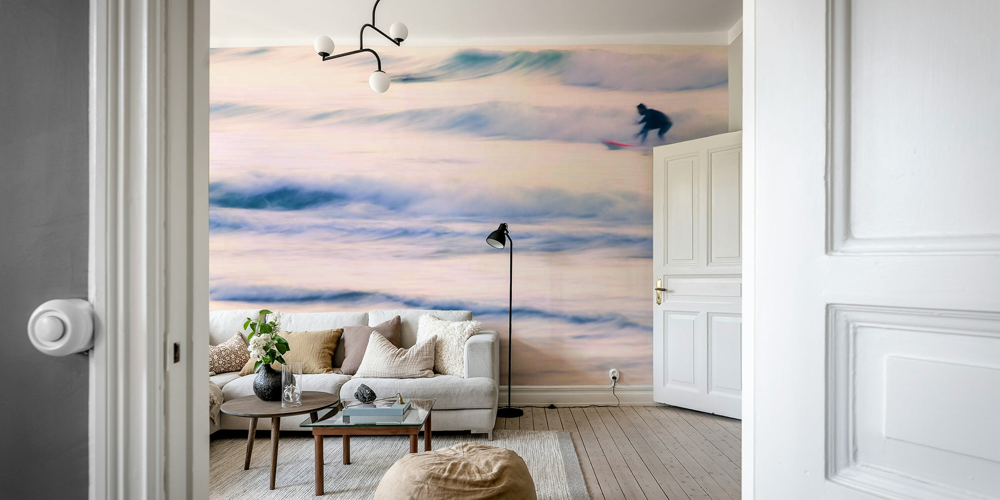 A classic ocean wallpaper for walls with a surf theme.


