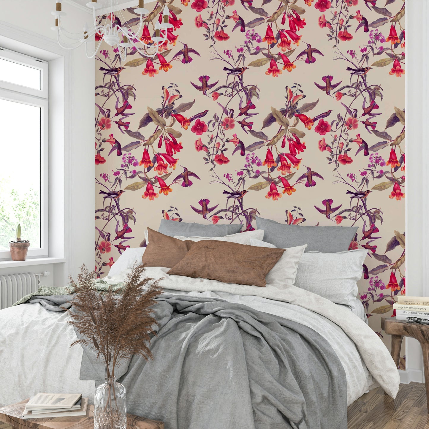 A classic floral wallpaper for walls with a bird theme.

