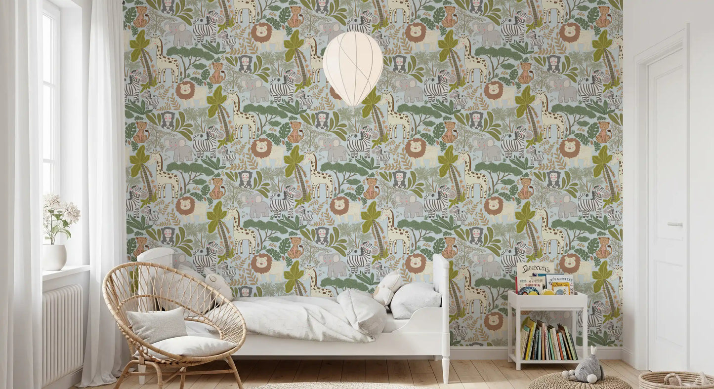 Cheerful jungle creatures on this Safari Pals wallpaper inside a kids bedroom.