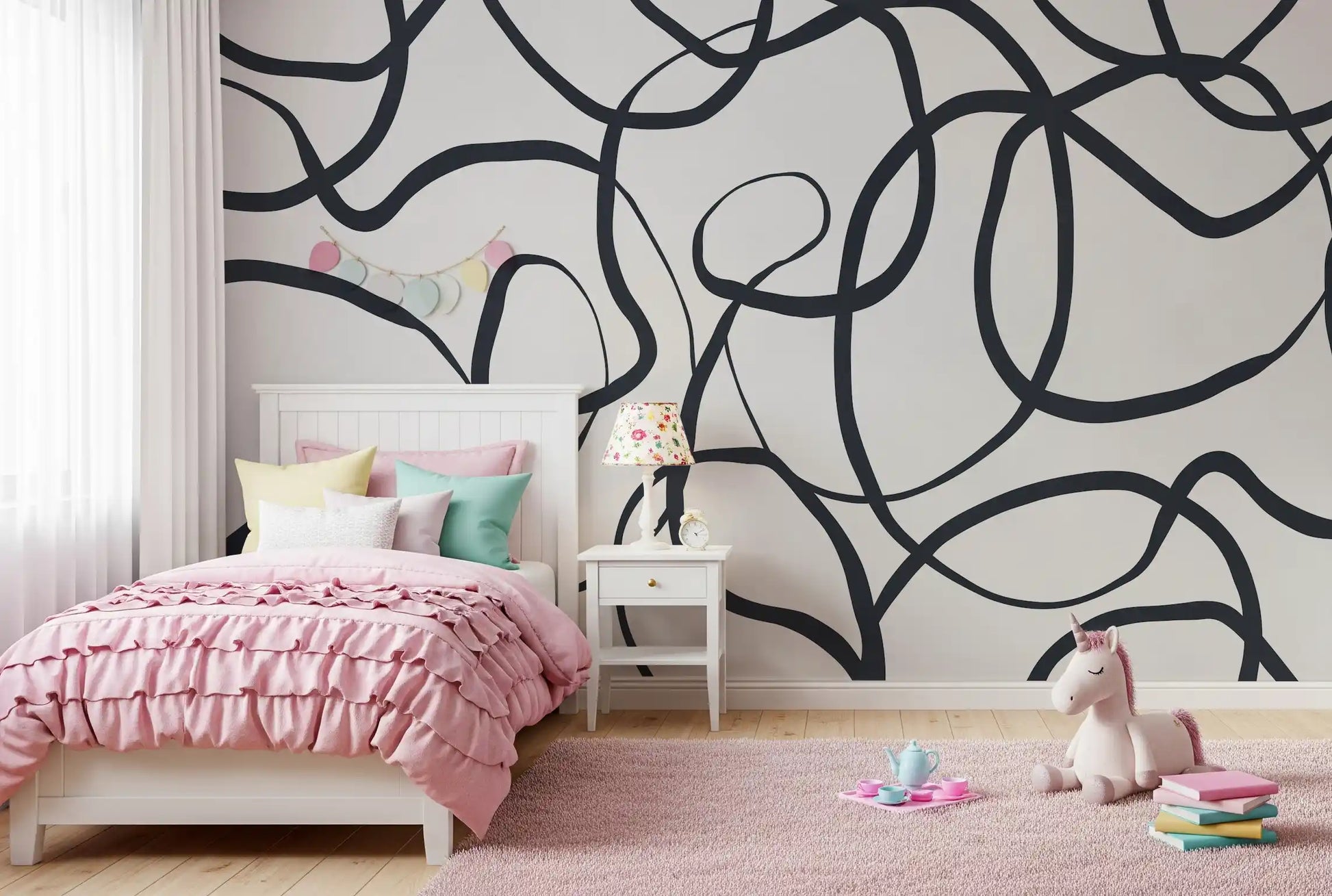 Thick black Serpentine loops covering light colored background wall mural., GD10297