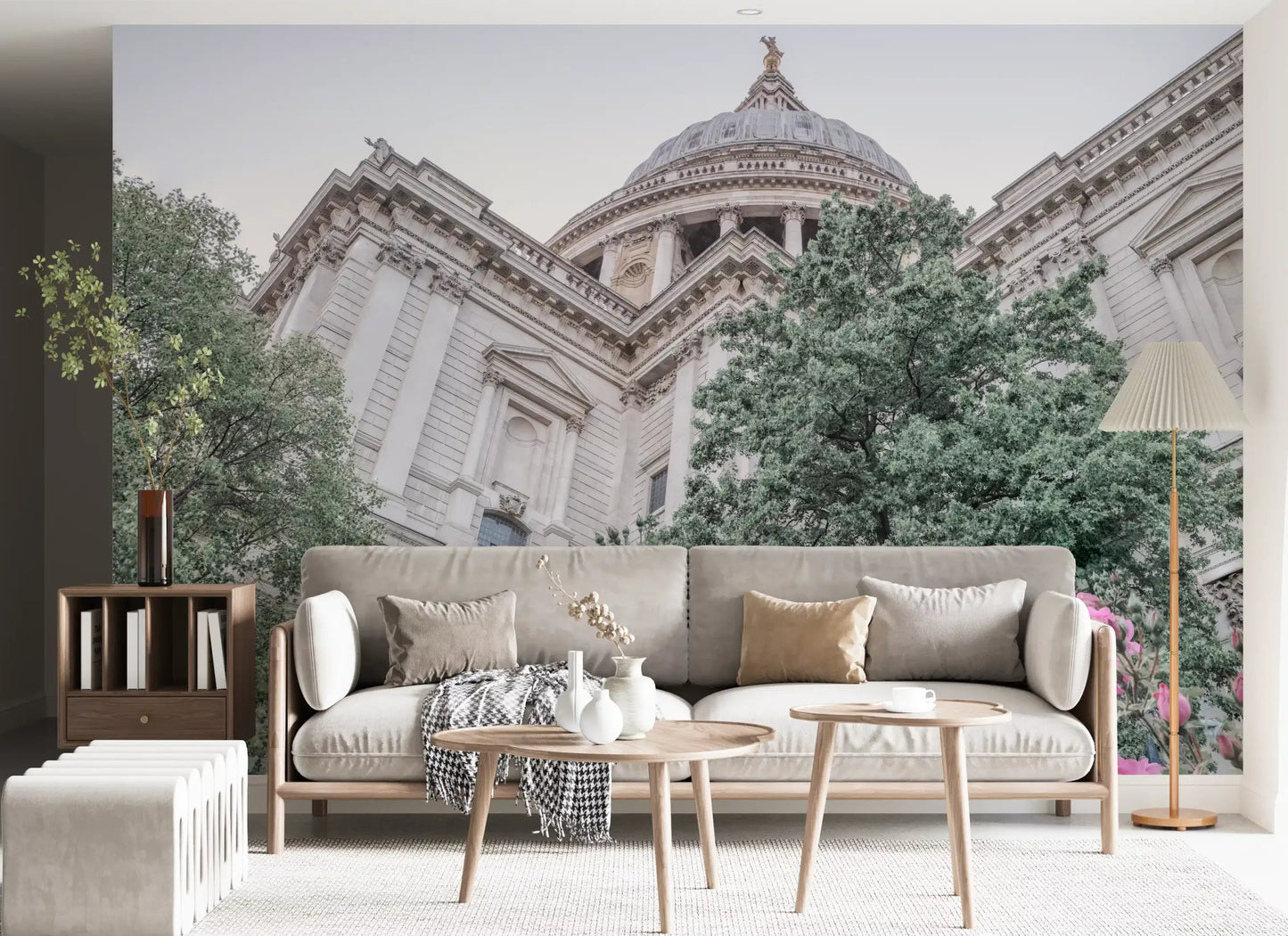 St. Paul's wall mural with Pink blooming roses in foreground., GD10466