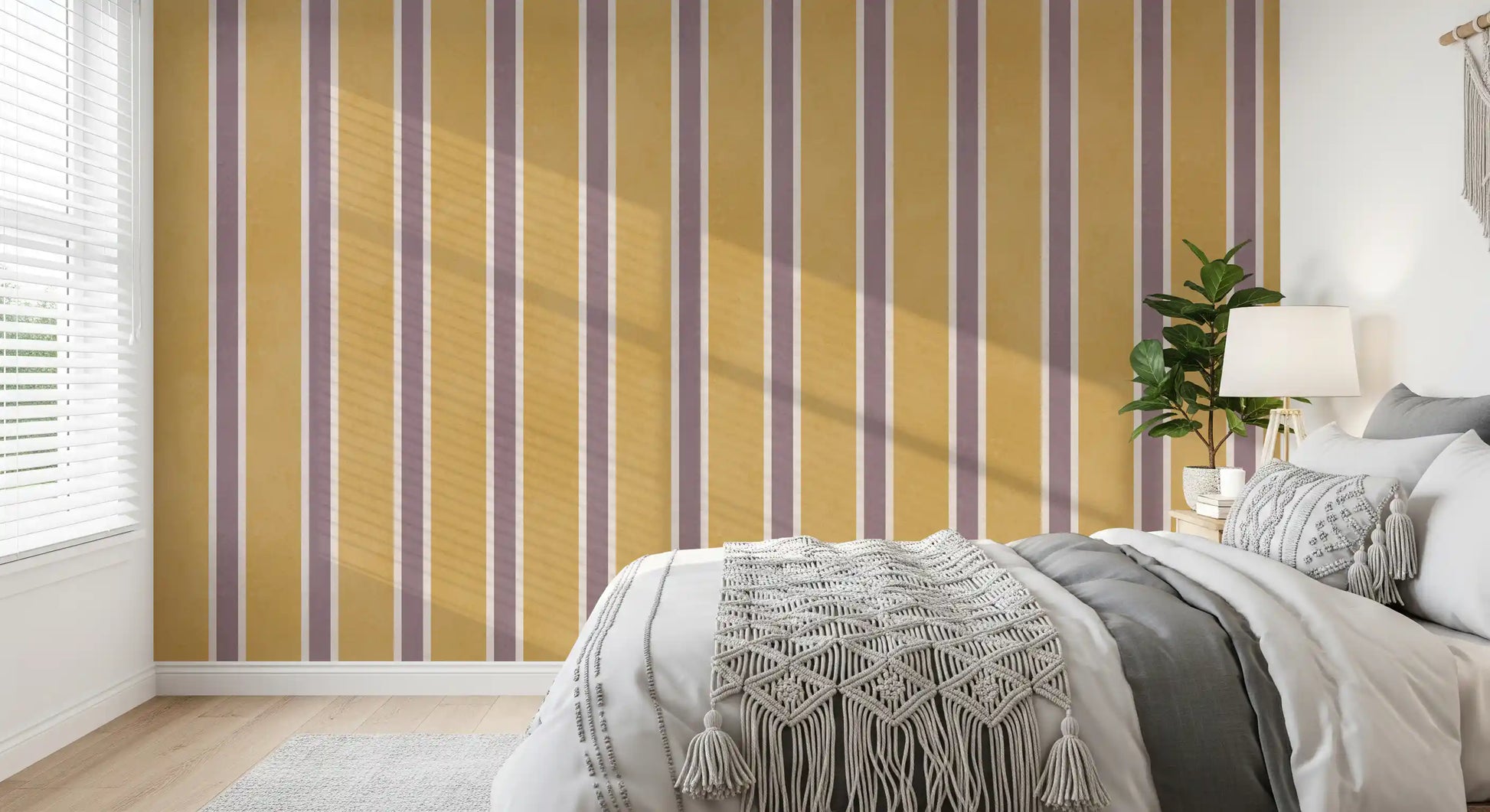 Padrão listrado vertical em ocre dourado Wall Mural