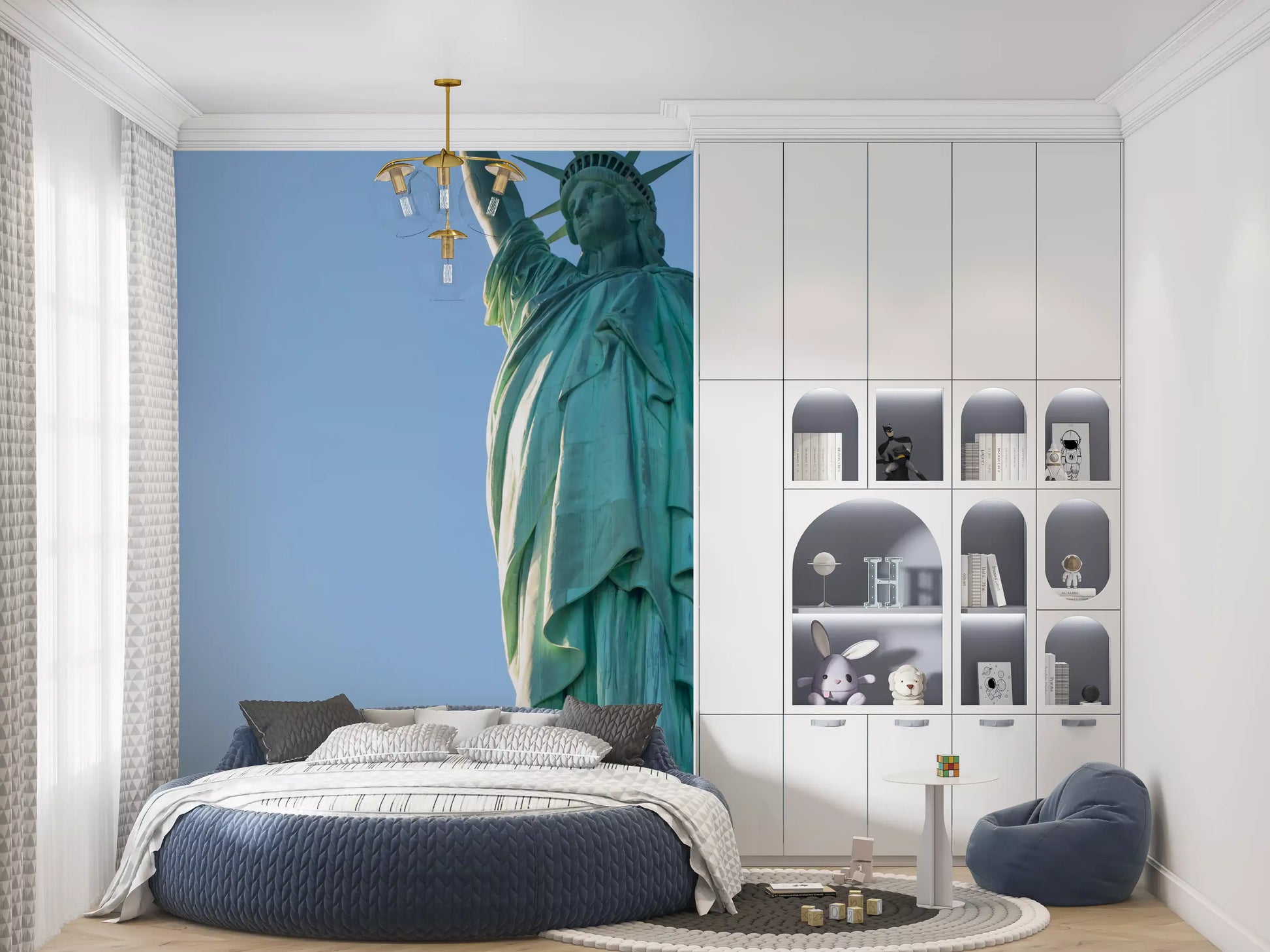 Iconic Lady Liberty Statue Wall Mural