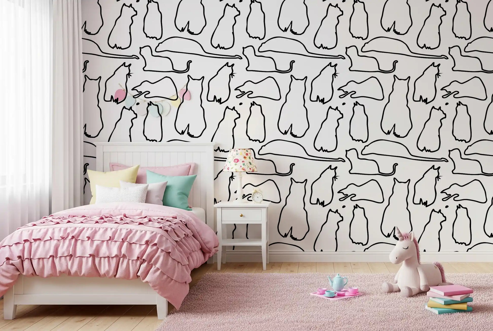 Munki and the Spot - Black & White Wallpaper⁠