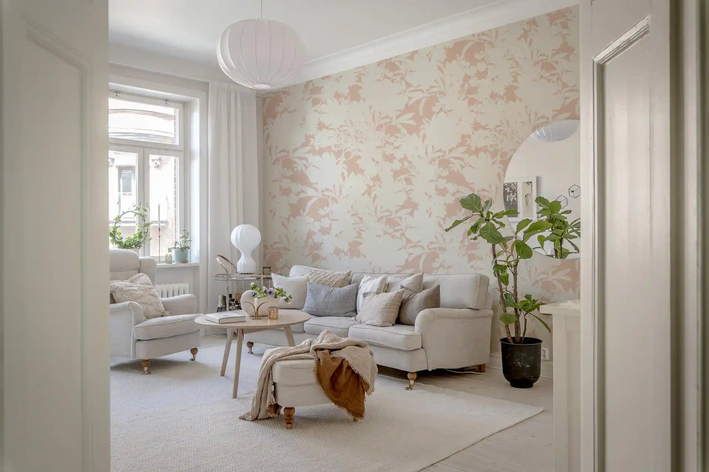 Creamy Petal Shadow Pattern Wallpaper⁠