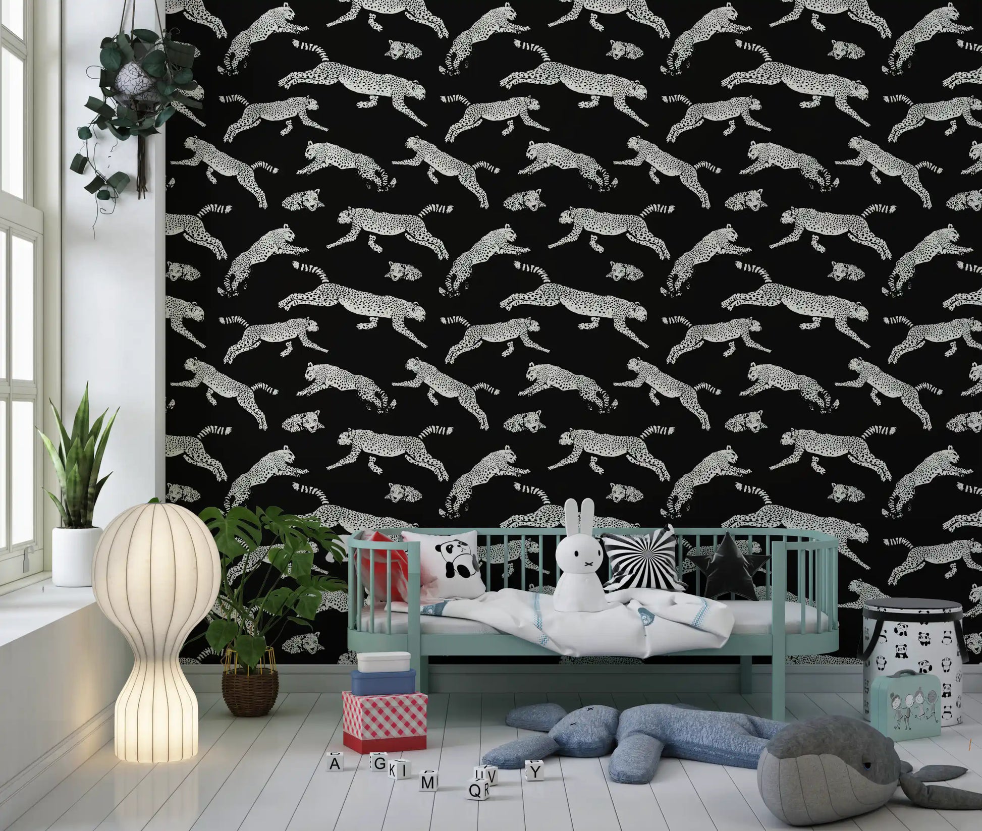 Monochrome Cheetah Motion Pattern Wallpaper⁠