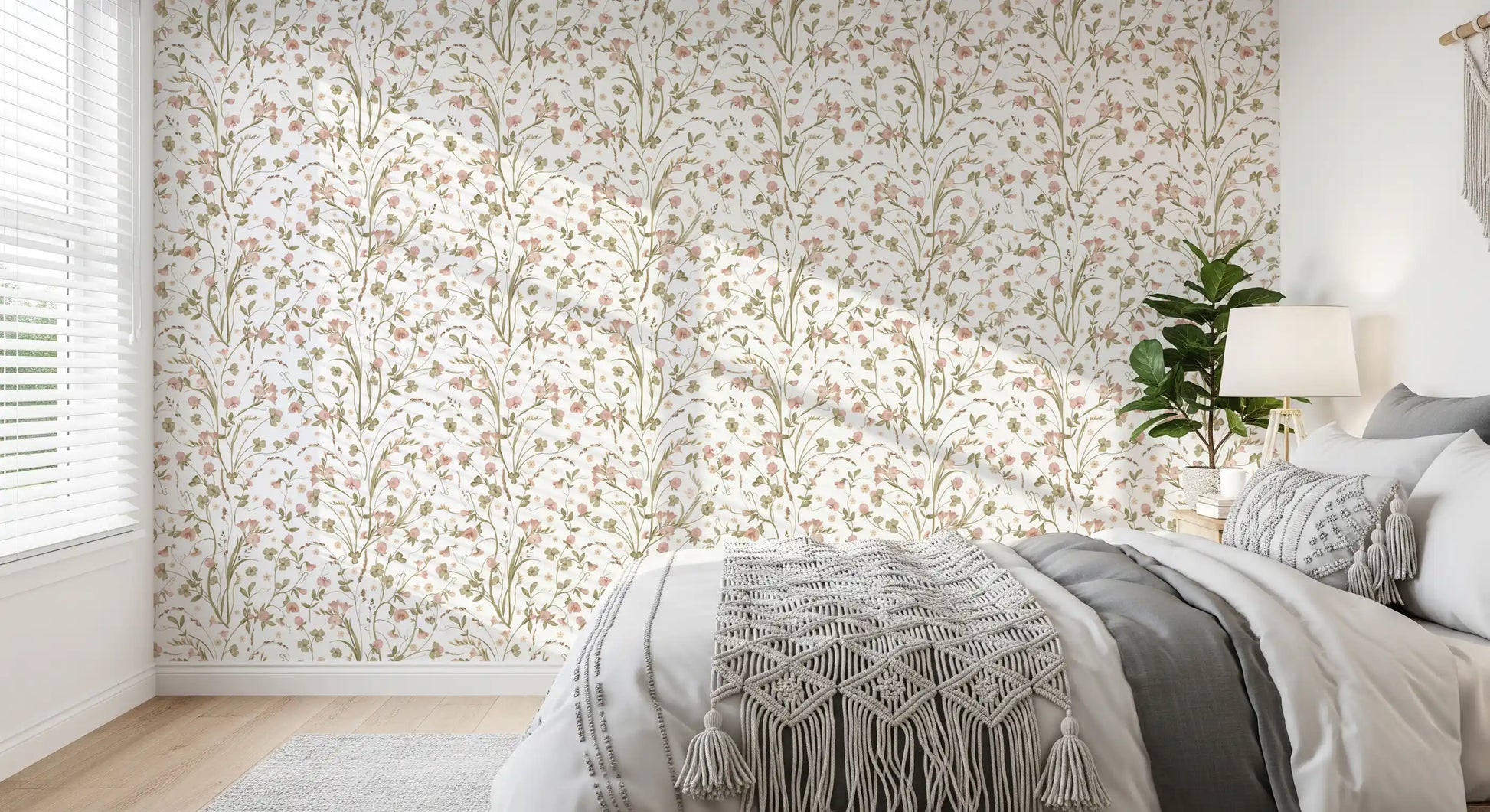 Meadow Wildflower Botanical Illustration Wallpaper⁠