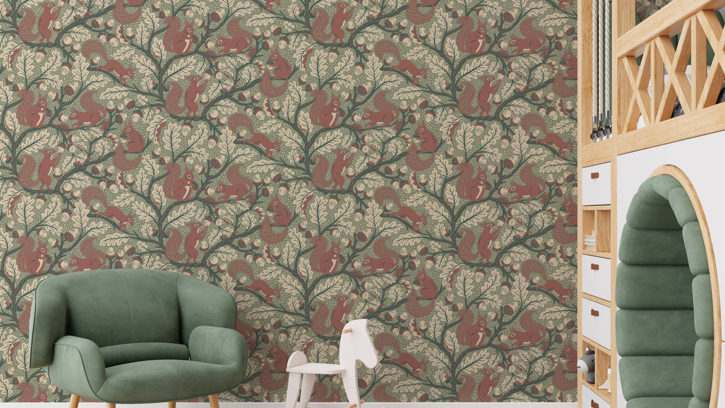 Squirrels in Oak tree - Green Wallpaper⁠