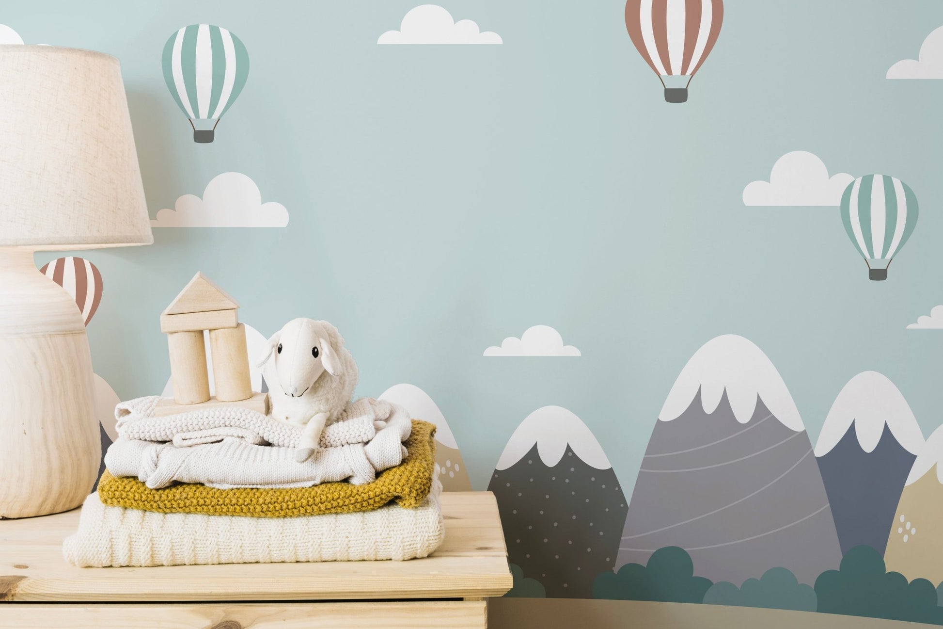 Adventure-inspired wallpaper for kids A890