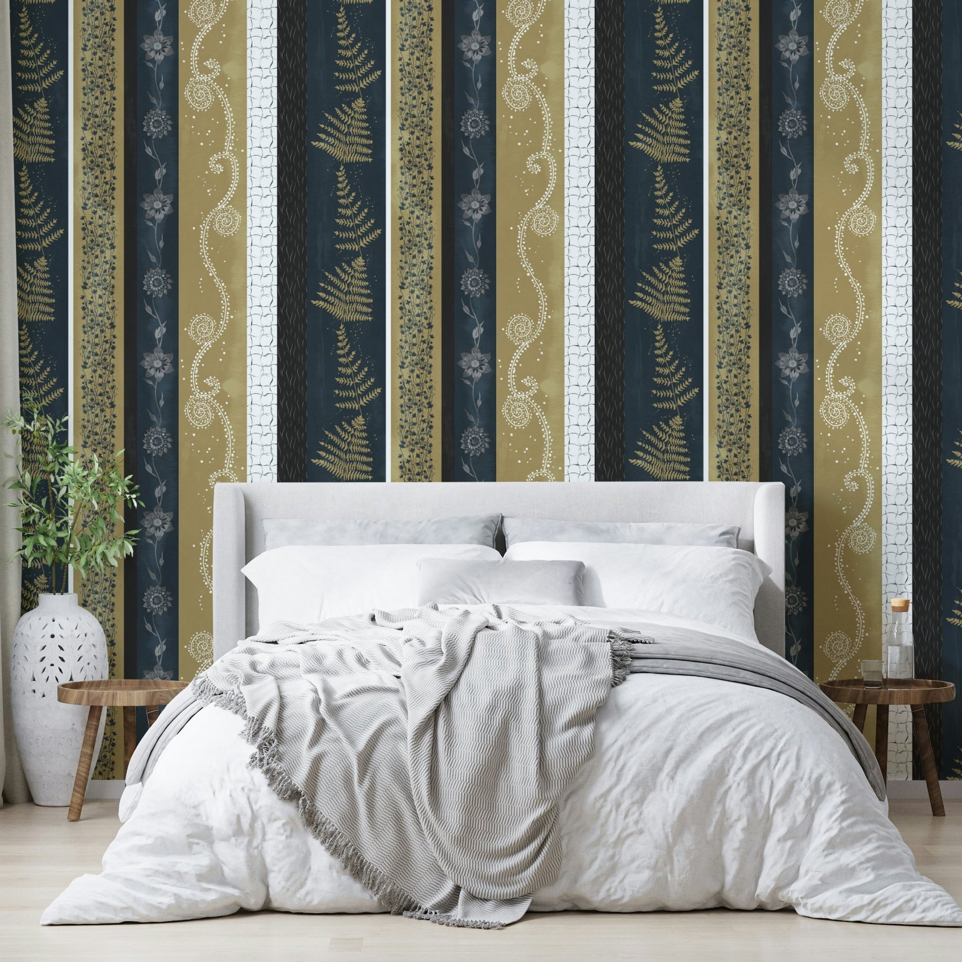 Pattern with scrolling white details and floral motifs.

